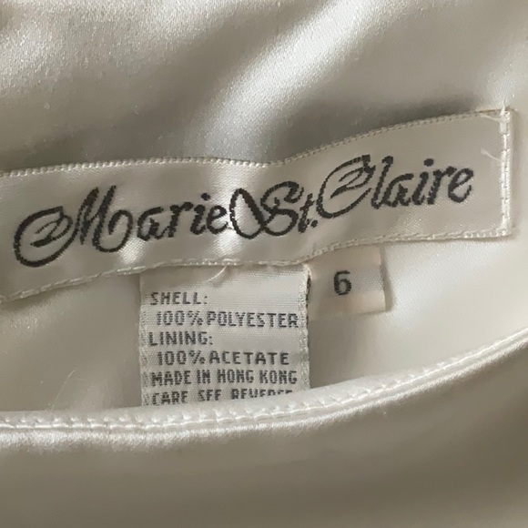 Beautiful, classic and elegant evening gown - Picture 7 of 8